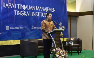 Rektor IPB University, Dr Alim Setiawan, mengimbau seluruh pimpinan fakultas dan sekolah untuk memperkuat sistem manajemen mutu sebagai bagian dari persiapan menghadapi akreditasi institusi yang akan dilaksanakan pada 2027.